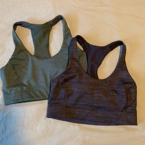 Set of 2 OV doing things bras in xs